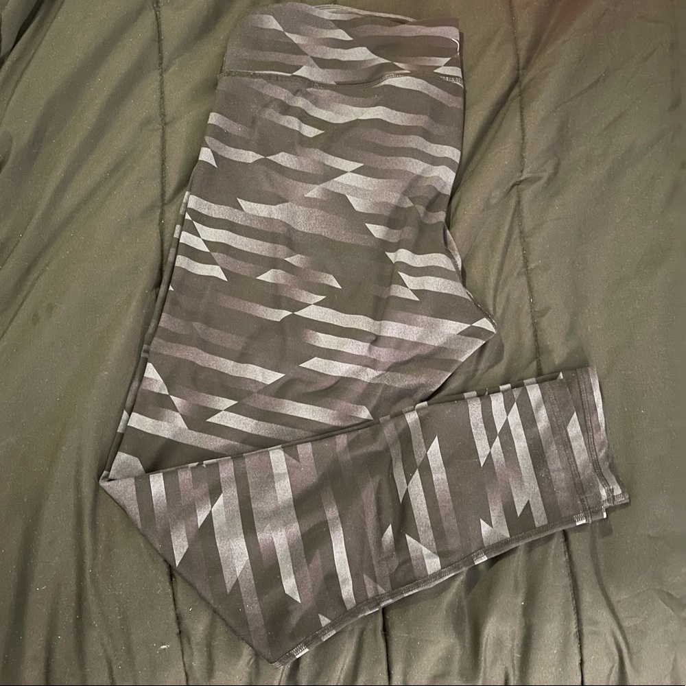Old Navy Active Leggings